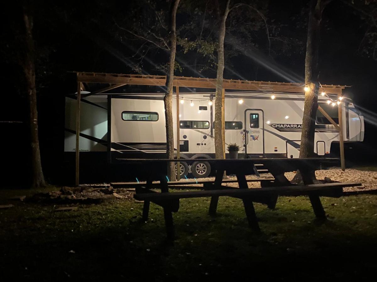 Cozy Rv Experience W/Pool+Spa Near Lake Conroe Willis Екстериор снимка